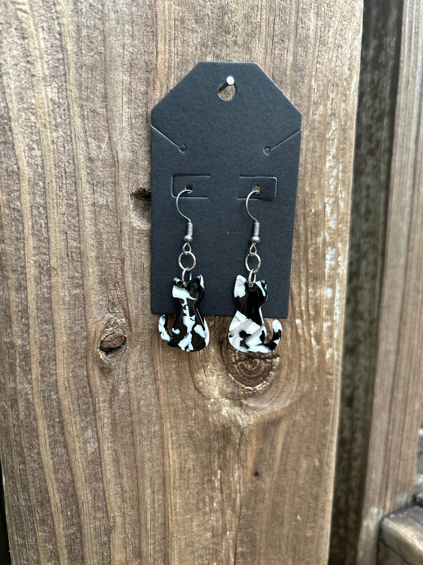 Marble Cat Earrings (Black & White)
