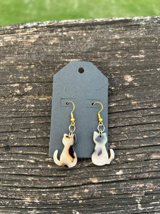 Marble Cat Earrings (Nude)