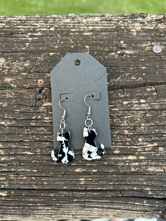 Marble Cat Earrings (Black & White)