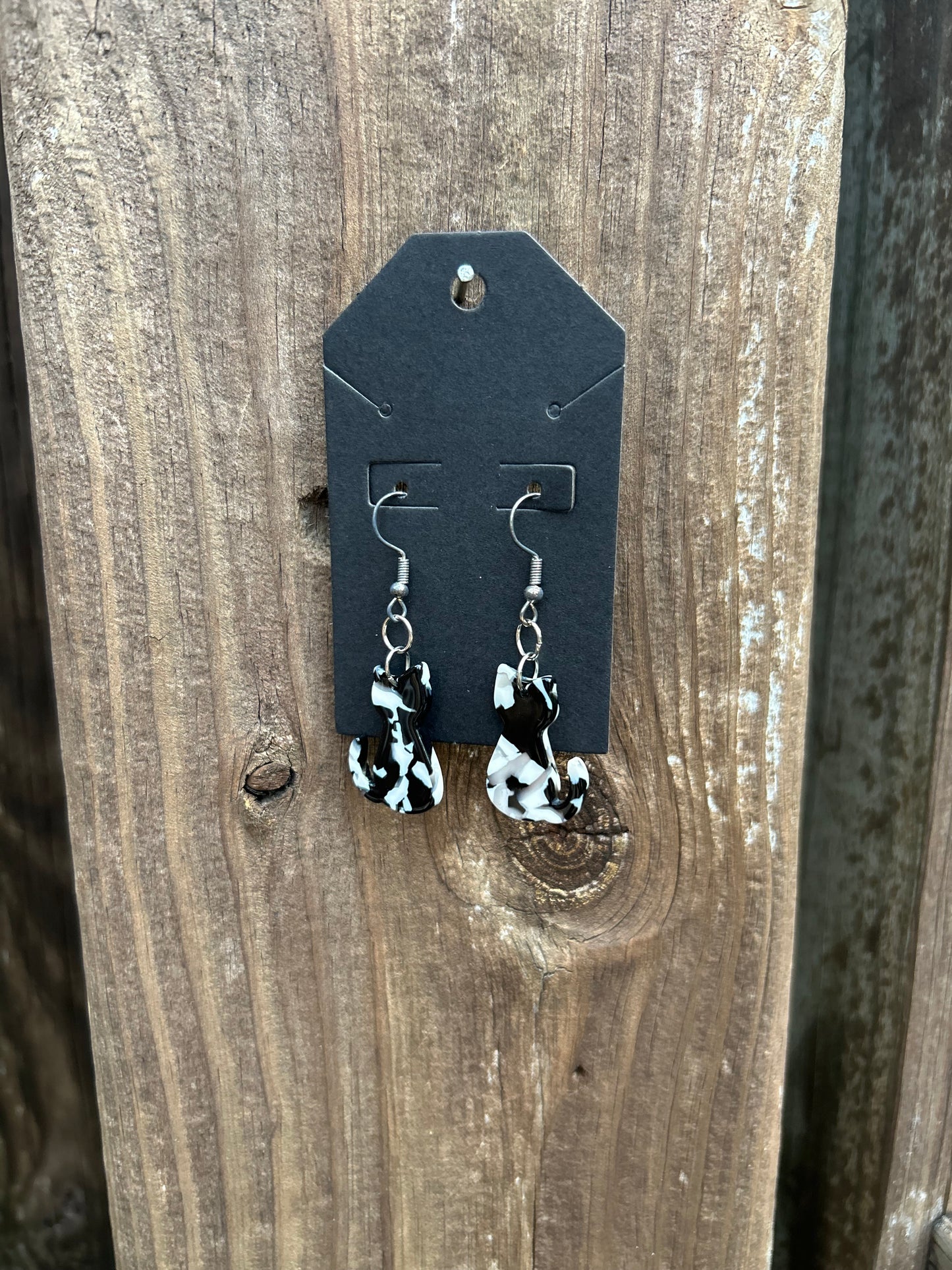 Marble Cat Earrings (Black & White)